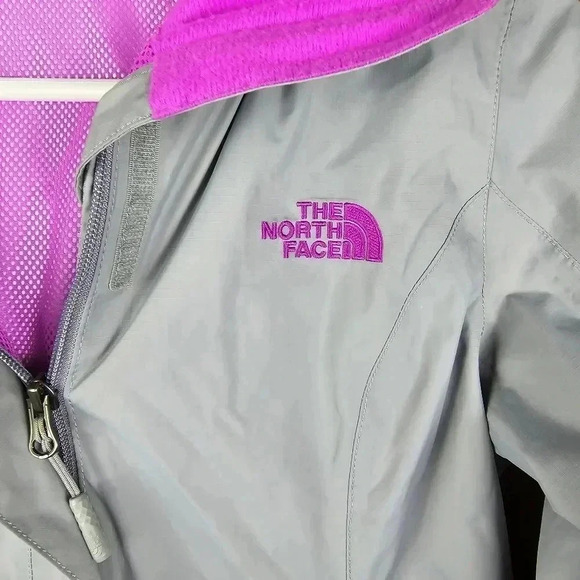 The North Face Women's Resolve 2.0 jacket pink and grey size XS. Like new. - Picture 13 of 13